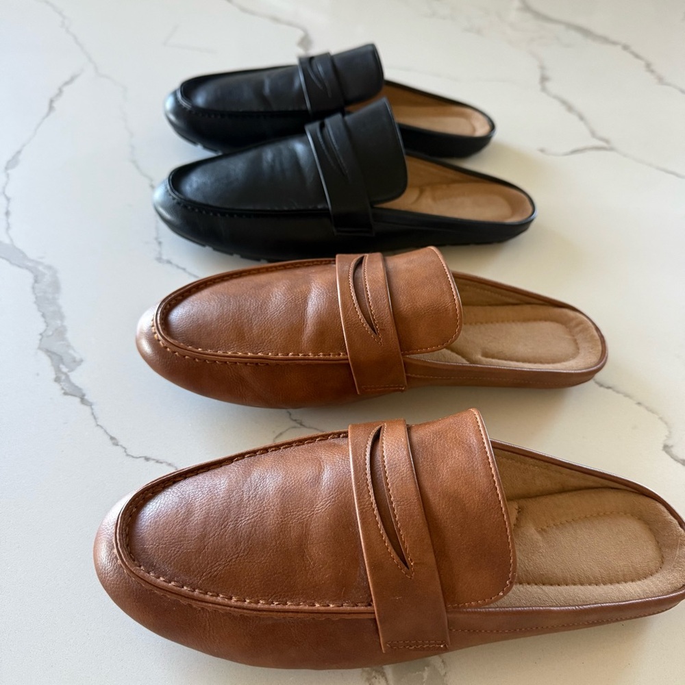 2 Pair Mules Slip On Flat Shoes Cushioned Insoles Lug Soles Black Camel 8- 8 1/2 - Picture 2 of 16
